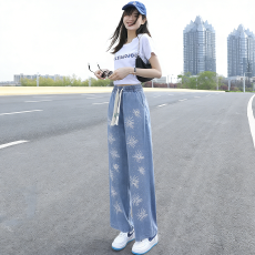 批发实拍2026烫钻超柔垂感天丝夏季薄显瘦宽松直筒<b class='q'>裤</b>高弹阔腿牛仔<b class='q'>裤</b>