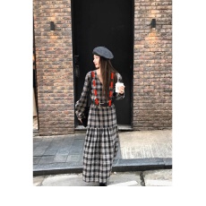 批发哺乳装新款2026 复古抽褶设计感V领格子宽松<b class='q'>春</b>秋艺术感哺乳连衣裙