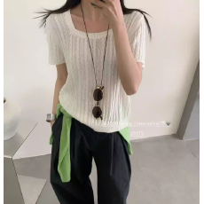 批发韩系纯色方领正肩短袖针织衫女2026春夏气质显瘦<b class='q'>短款</b>冰丝上衣