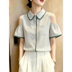 批发2026流行上衣夏季新款独特漂亮小衫白色<b class='q'>条纹</b>露肩荷叶边短袖<b class='q'>衬衫</b>
