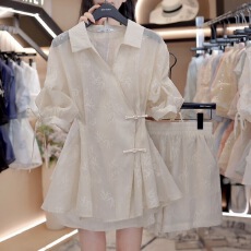 批发2026夏季爆款三件套新中式国风小众气质短袖衬衫<b class='q'>短裤</b><b class='q'>套装</b><b class='q'>女</b>不撞款