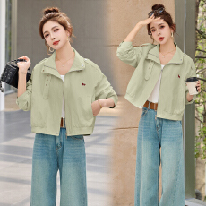 批发宽松休闲短款外套女2026<b class='q'>春秋</b>新款高端气质立领上衣小个子风衣夹克