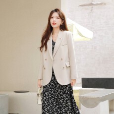 批发高级感<b class='q'>小西装</b>外套<b class='q'>女</b>春秋季小个子韩版休闲气质设计感炸街西服上衣