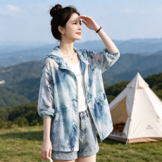 批发天丝轻薄防晒衣女夏季<b class='q'>外套</b>薄款中年妈妈冰凉感透气休闲大码防晒服