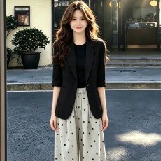 批发黑色小西装外套<b class='q'>女</b>夏季薄款2025新款高级感中袖西服连衣裙<b class='q'>职业</b><b class='q'>套装</b>