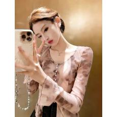 批发纯欲风荷叶边v领<b class='q'>蕾丝</b>打底衫2026新款防晒衣薄纱外穿甜辣小上衣潮