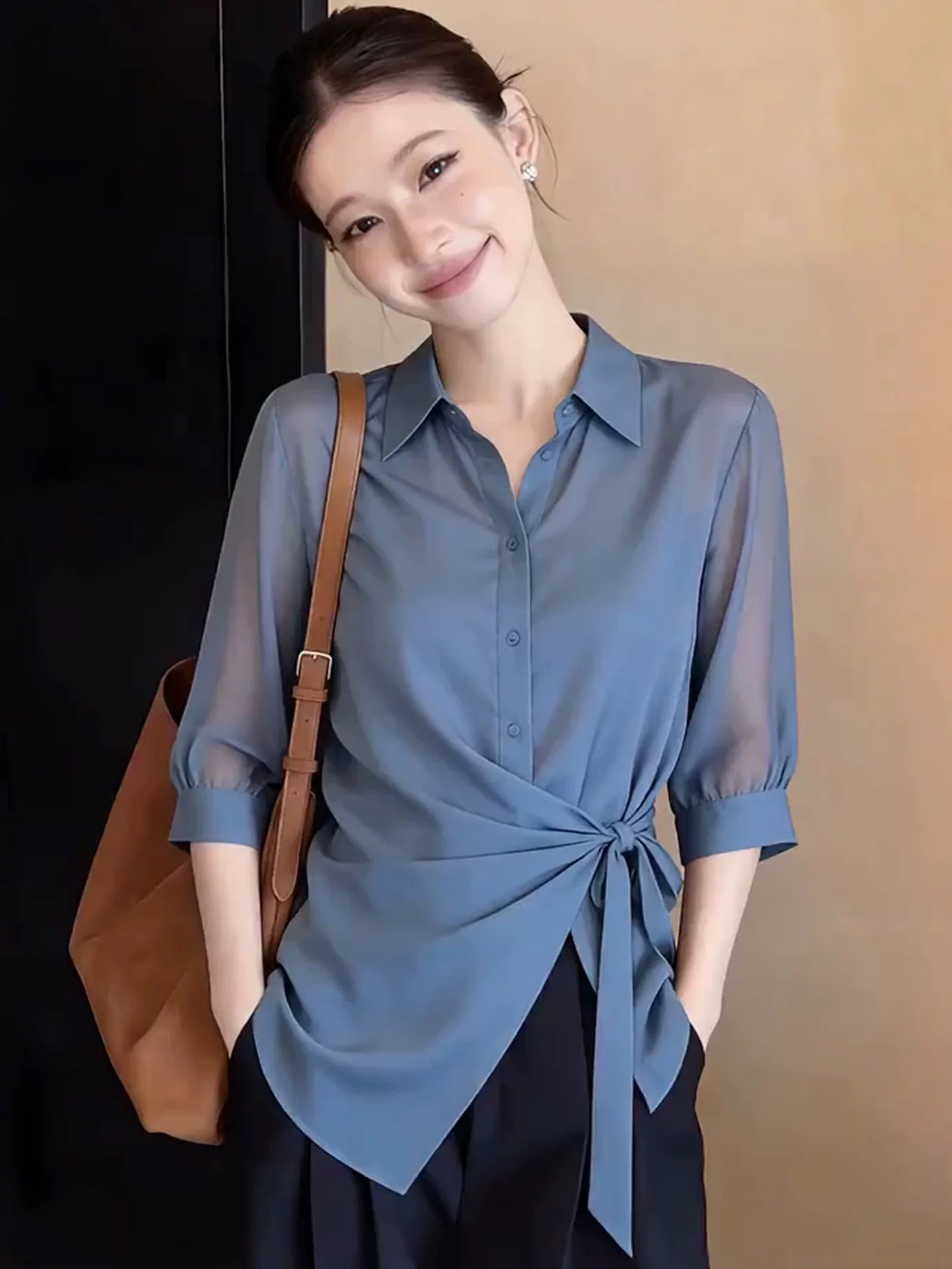 파란색 한 부서 얇고 가벼운 편안함 폴로 칼라 5 점 소매 여성 셔츠 2026 여름 새로운 레이스업 슬림해 보이는 빅 사이즈 맨위