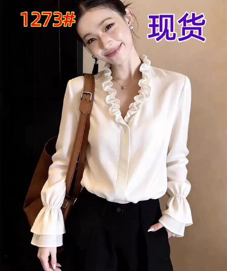 프랑스식 나팔 소매 V넥 긴팔 여성 셔츠 가을 디자인 센스 루즈핏 슬림해 보이는 풀오버 다용도 품격 맨위 트렌디