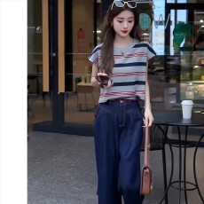 夏季套装女 新款撞色条纹设计感短袖上衣高腰直筒牛仔裤两件套