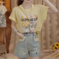 批发夏季套装<b class='q'>女</b>2026新款时尚字母印花薄款短袖t恤链条牛仔短裤两件套