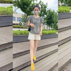 批发减龄一整套穿搭高级感时尚<b class='q'>格子</b>短袖圆领衬衫显瘦阔腿休闲短裤<b class='q'>套装</b>