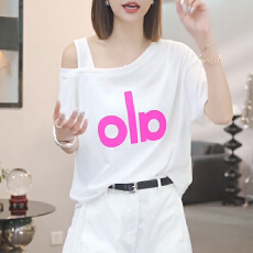 批发2026年夏季新款<b class='q'>潮流</b>字母印花露肩短袖T恤女<b class='q'>时尚</b>洋气减龄百搭上衣