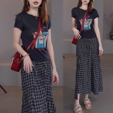 批发巨好看的夏装一整套2026夏季新款短袖T恤上衣格子半身裙两件套女