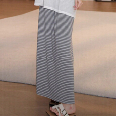 批发宽松显瘦松紧腰条纹撞色<b class='q'>半身裙</b>女2026新款夏季时尚百搭直筒长裙子