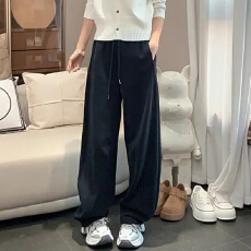批发韩版纯色弯刀运动<b class='q'>裤</b>女2026春秋季新款宽松直筒休闲阔腿束脚<b class='q'>裤</b>子