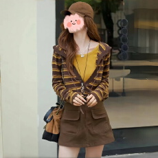 批发2026春季新款时尚<b class='q'>条纹</b>假两件针织衫长袖上衣显瘦工装裙裤休闲套装