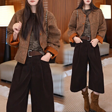 批发2025早秋韩版小众复古长袖打底上衣外套休闲直筒<b class='q'>七分</b>裤三件套