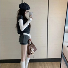 批发韩系早秋穿搭一整套气质高级感针织背心<b class='q'>打底</b>衫百搭<b class='q'>裙裤</b>宽松皮衣潮