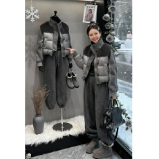 批发2025冬季新款时尚显瘦气质网红套<b class='q'>装</b><b class='q'>女</b>高级百搭宽松外套裤子两件套