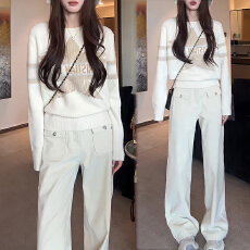 批发流行小众慵懒风通勤温柔<b class='q'>套装</b>2025冬季新款撞色上衣阔脚<b class='q'>裤</b><b class='q'>两件套</b>女