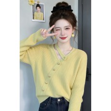 批发温柔慵懒风V领软糯针织开衫女秋冬季<b class='q'>黄色</b>设计感宽松大码显白毛衣
