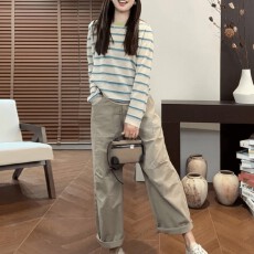 批发2026女早春新款时尚简约舒适高级感轻奢宽松高腰阔脚休闲裤女