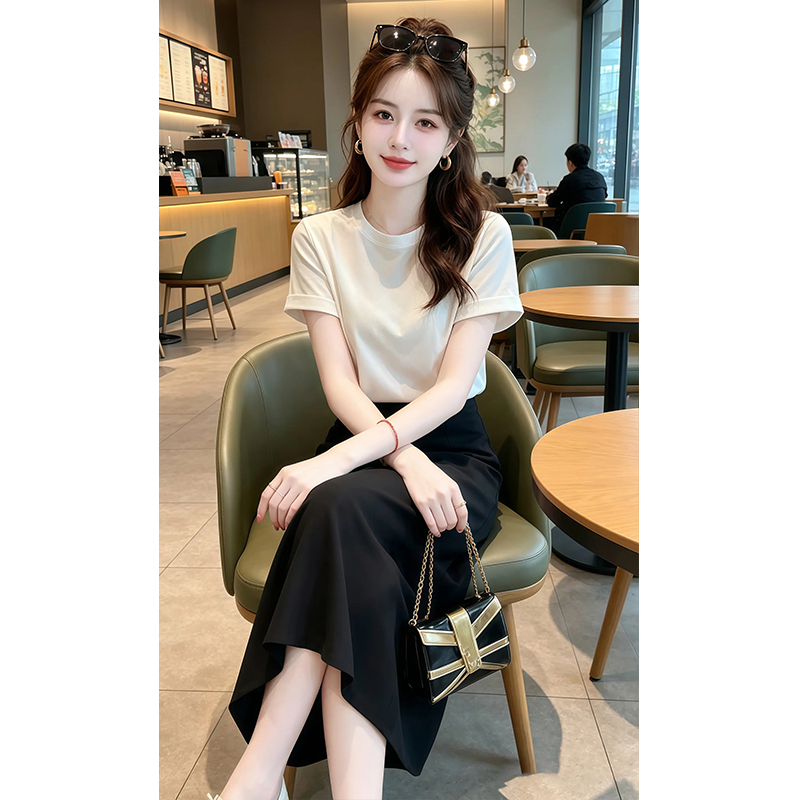 향기로운 듀오 여름 부드러운 바람 반팔 맨위 반신 치마 세트 고급 센스 슬림해 보이는 투피스 세트