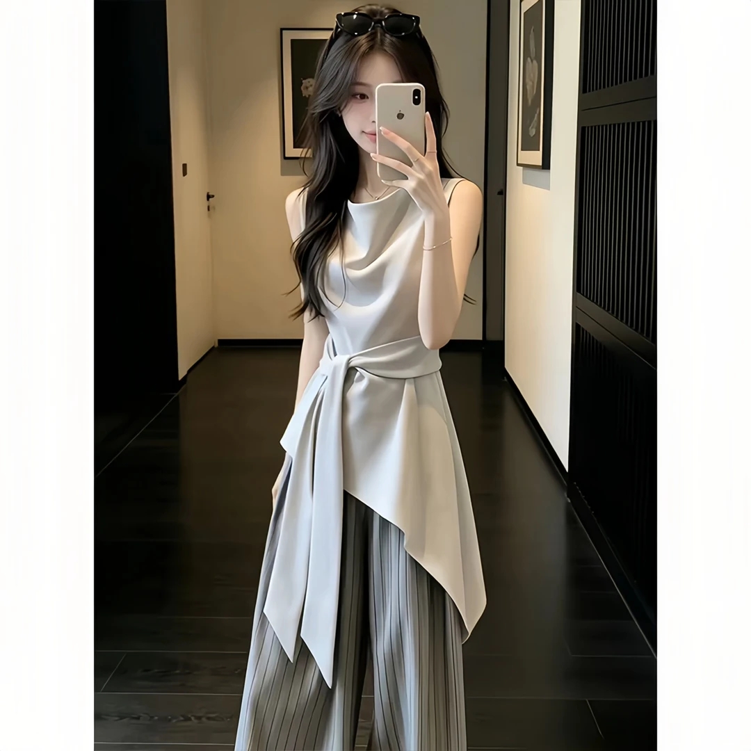 2026 여름 새로운 흔들다 칼라 민소매 맨위 세로 줄무늬 와이드 레그 팬츠 두 조각 여성 세트 품격 출퇴근 세트 패션