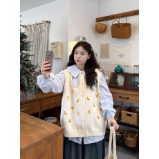 批发小鸭子刺绣针织马甲+<b class='q'>娃娃领</b>长袖<b class='q'>衬衫</b>