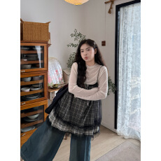 批发软糯长袖打底T恤+网纱格纹吊带+<b class='q'>牛仔</b>裤