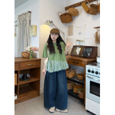 批发复古蕾丝拼接打底撞色上衣+<b class='q'>牛仔</b>裤