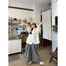 实拍。宽松刺绣短袖衬衫+格子阔腿裤