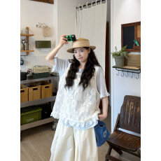 批发实拍現货。蕾丝马甲+短袖打底T恤+花边裤