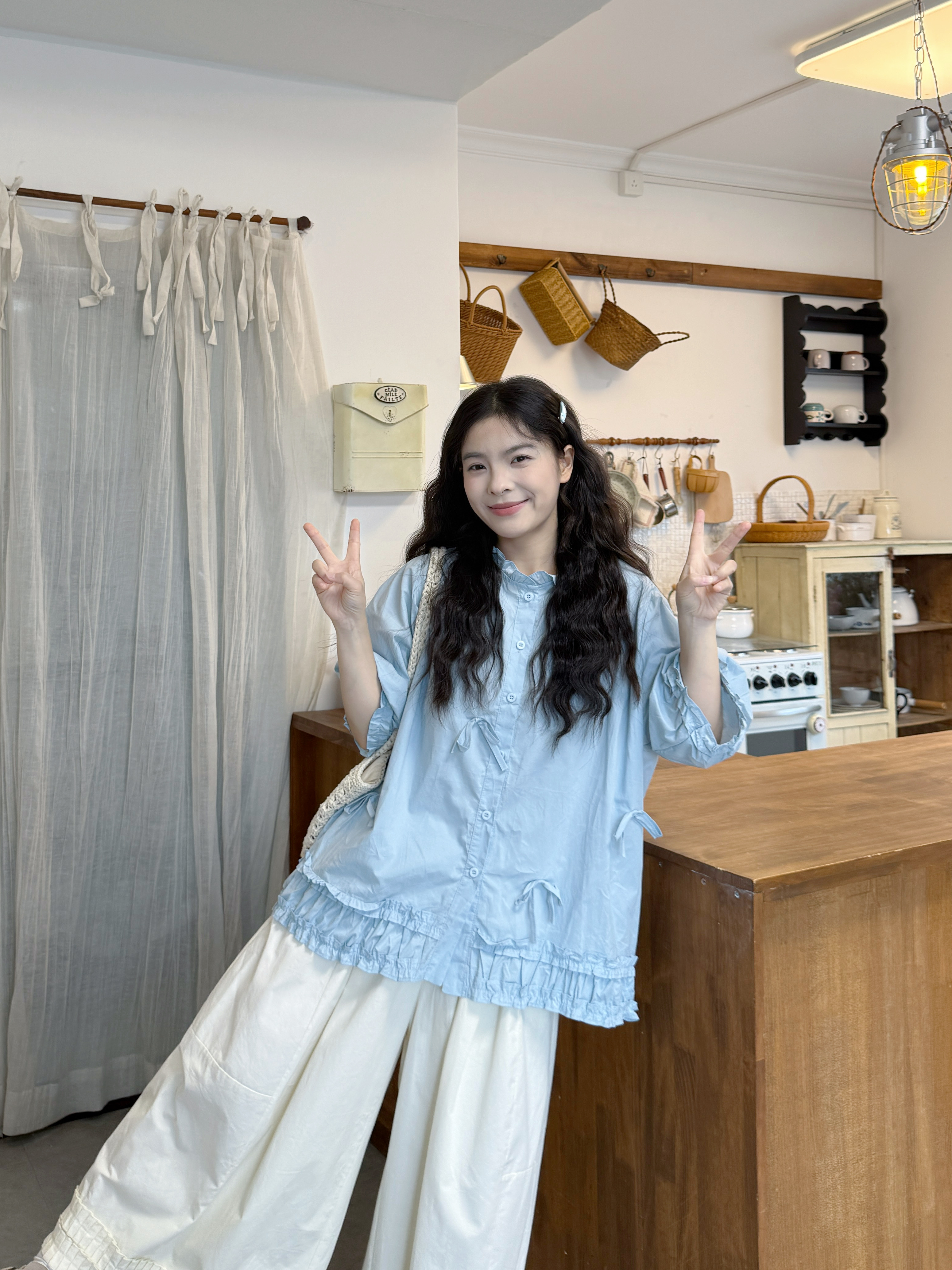 실사 펌프 Pleat 레이스 디자인 센스 반팔 셔츠 맨위