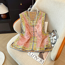 批发实拍新中式国风刺绣双面穿马甲女秋季高级感洋气百搭无袖坎肩上衣