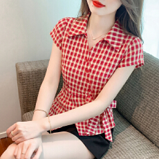 批发2026夏季新款<b class='q'>设计</b>感系带红色格子短袖衬衫小众减龄时尚POLO领上衣