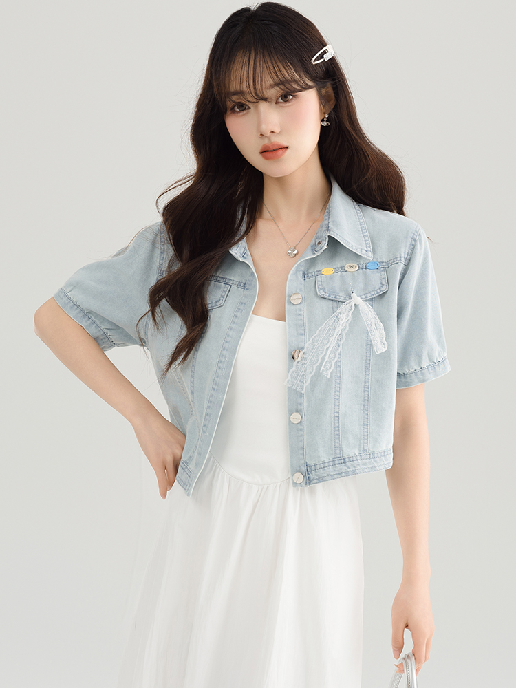 실사 레이스 조각 얇은 스타일 반팔 데님 여성 코트 여름 새로운 패션 연령 감소 외부 가져 가라. 쇼트 스타일 맨위