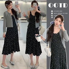 批发实拍 <b class='q'>春</b>秋款孕妇装印花宽松孕妇连衣裙吊带宽松孕妇上衣