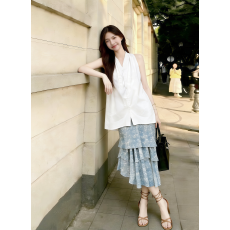 批发2026初夏温柔风巨好看的上衣碎花裙两件<b class='q'>套装</b>裙独特绝美一整套穿搭