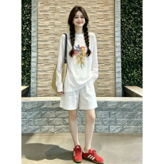 批发海边度假风白色小熊印花薄款防晒罩衫长袖T恤女2026夏季新款<b class='q'>上衣</b>