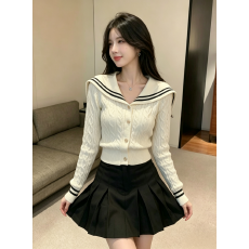 批发法式高级感绝美白色海军领长袖针织开衫秋冬款配黑色半身裙两件套