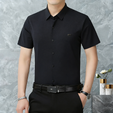 批发冰丝<b class='q'>男士</b><b class='q'>短袖</b><b class='q'>衬衫</b>男夏季新款薄款垂感高档<b class='q'>衬衣</b>中年爸爸装无痕寸衫