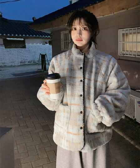 있음 밖으로 정가 한국 스타일 레트로 패턴 양털 양성 및 음성 양면 착용 양털 플리스 재킷 여성