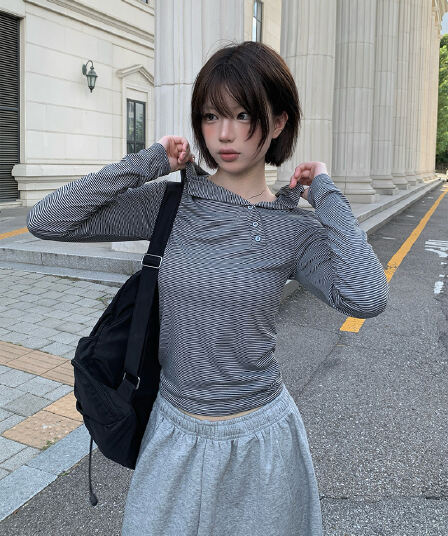 있음 선적 한 부서 이른 봄 다용도 레트로 미니멀리즘 디자인 센스 비스듬한 버클 몸매 가꾸기 슬림해 보이는 후드 티셔츠 맨위