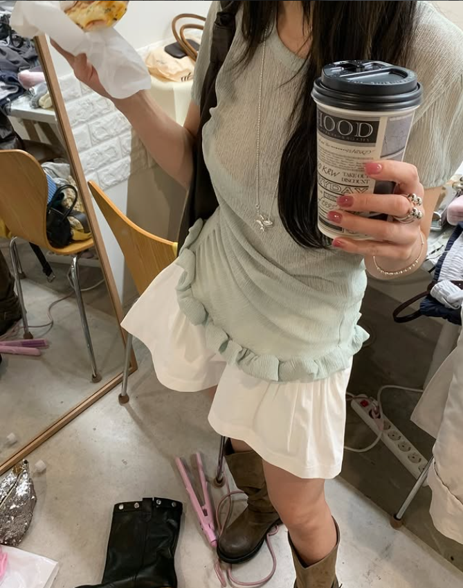 있음 밖으로 한 부서 작은 대중 디자인 센스 레이스 주름 불규칙 반팔 티셔츠 여성