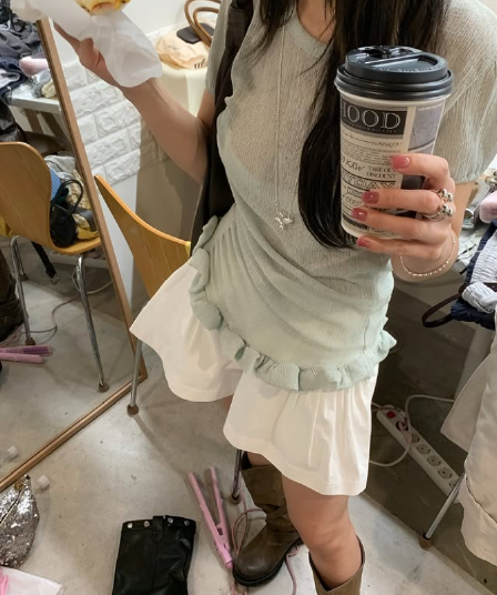 있음 밖으로 한 부서 작은 대중 디자인 센스 레이스 주름 불규칙 반팔 티셔츠 여성