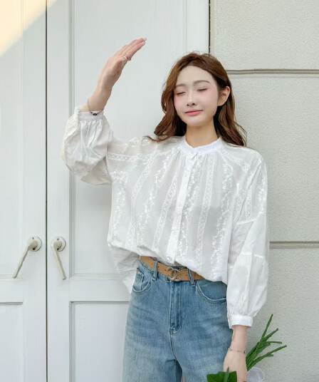 있음 밖으로 프랑스식 레트로 자카드 자수 라운드 넥 여성 셔츠 디자인 센스 패치워크 벌룬 소매 연령 감소 인형 셔츠