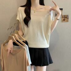 批发实拍胖mm新款一字领蝙蝠袖针织衫短袖女夏款设计感独特露肩女上衣