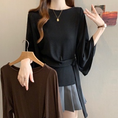 批发实拍胖妹妹2026早<b class='q'>秋</b>新款气质宽松袖子遮肉腰带七分袖T恤女上衣
