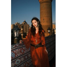 批发波西米亚红色深V绑带连衣裙蕾丝花边<b class='q'>长裙</b>长袖旅游茶歇裙